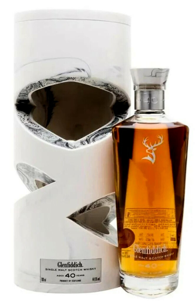 Glenfiddich 40 éves Single Malt Skót Whisky 0.7l